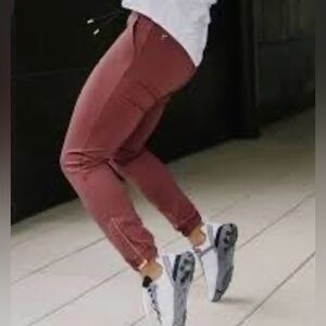 Women’s Zyia Active Muted Mulberry Peak Zipper Joggers-size small